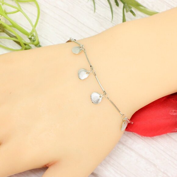 "Trendy Handmade Bracelet – A Thoughtful Gift for Girls & Women | UNVRC1116 - Picture 6 of 10